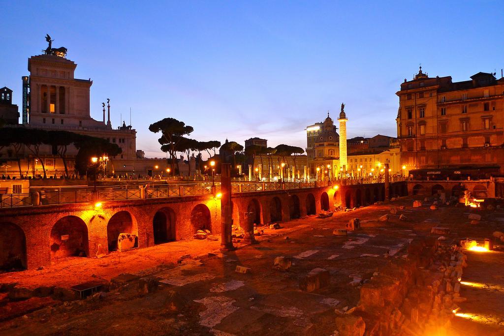 Forum *